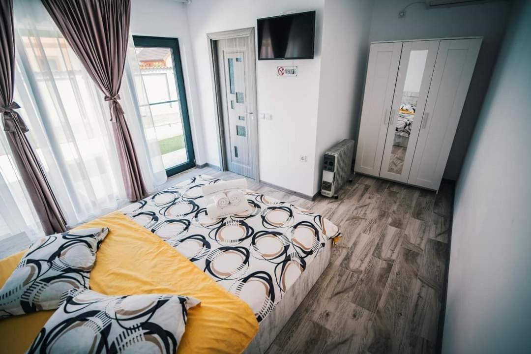 Hotel Casutele Amaliei Corbu  Esterno foto